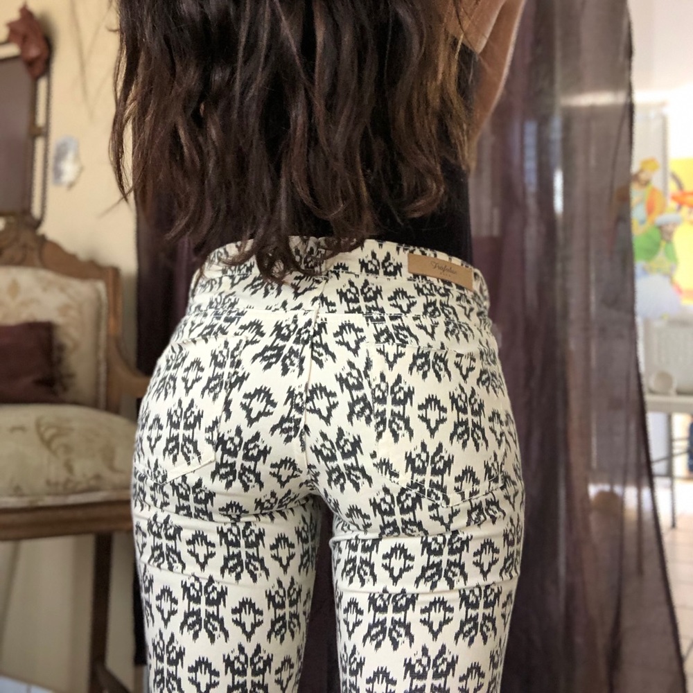 Printed Skinny Jeans - Picture 8 of 8